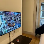 Double With Private Wc In Shared House In Downtown Quarto em Acomodações Particulares Lisboa