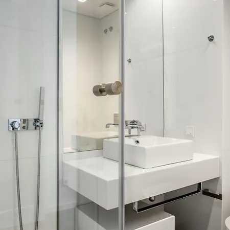 Double With Private Wc In Shared House In Downtown Lisboa
